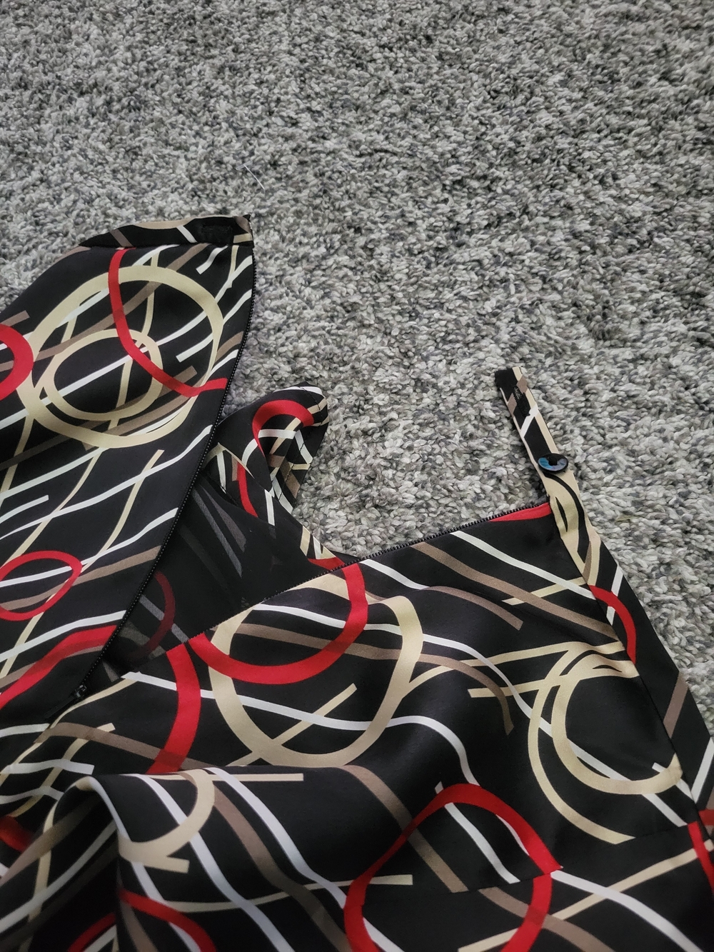 Classic Geometric Print Maxi Skirt - Black with Red & Cream Circles - Picture 4 of 11